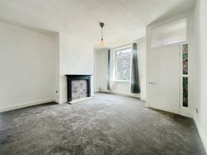 Lounge- click for photo gallery